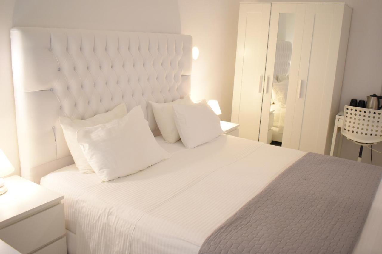 Ariana Eco Suites Adults Only Fira (Santorini) Exterior foto